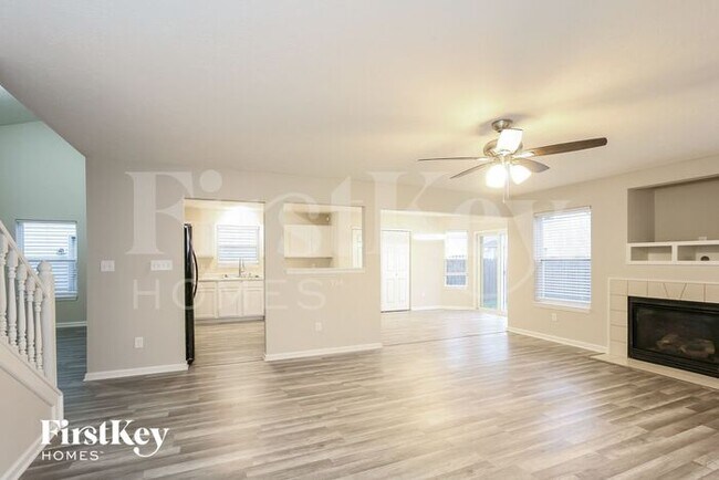 Foto del edificio - 12368 Deerview Dr
