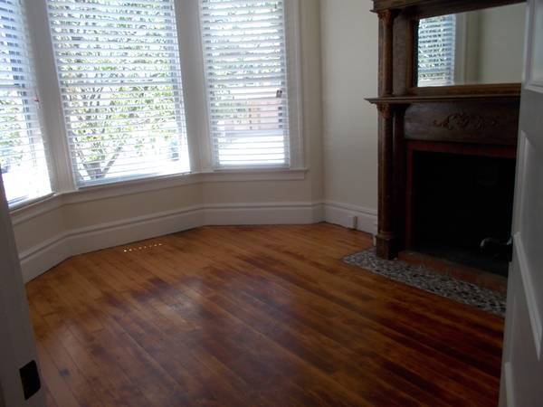 Bedroom #1-pic 2 - 1271 S Van Ness Ave