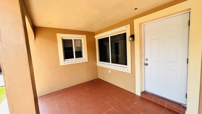 Foto del edificio - 934 E 22nd St