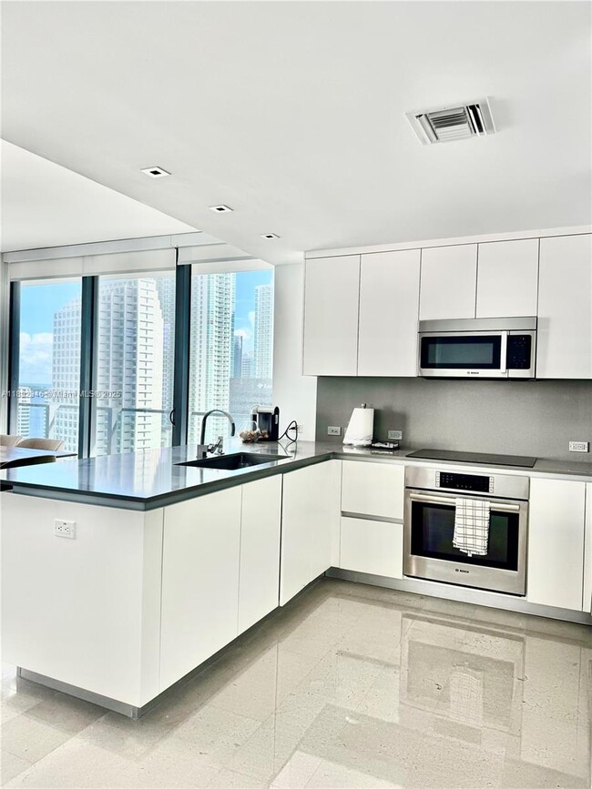 Foto del edificio - 68 SE 6th St