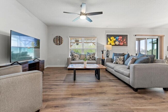 Building Photo - Farmhouse Elegance in Cypress Preserve