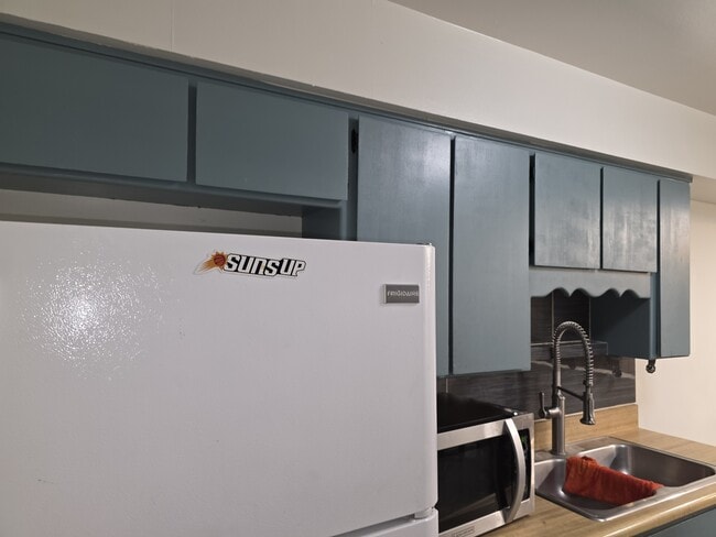 Building Photo - 4924 N Woodmere Fairway