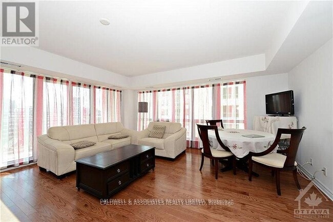 Building Photo - 234 Rideau St