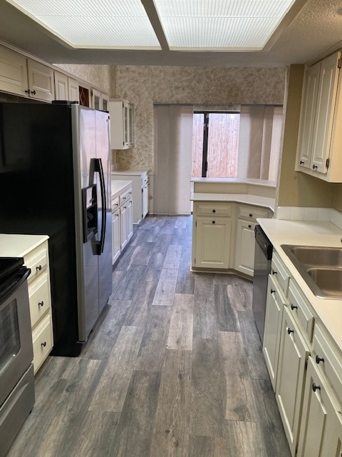 Building Photo - 7450 Holly Hill Dr