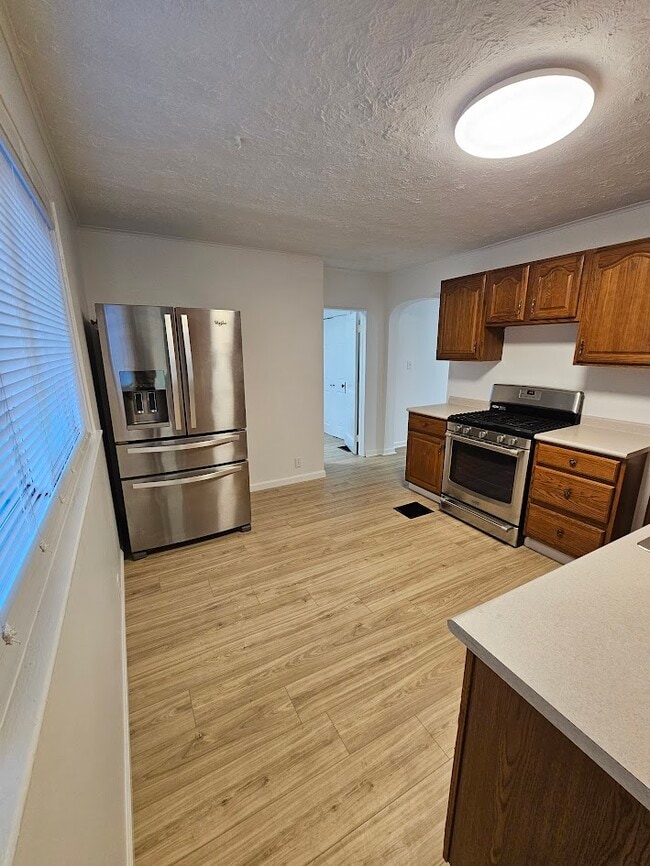 Kitchen - 441 Cecil Ave