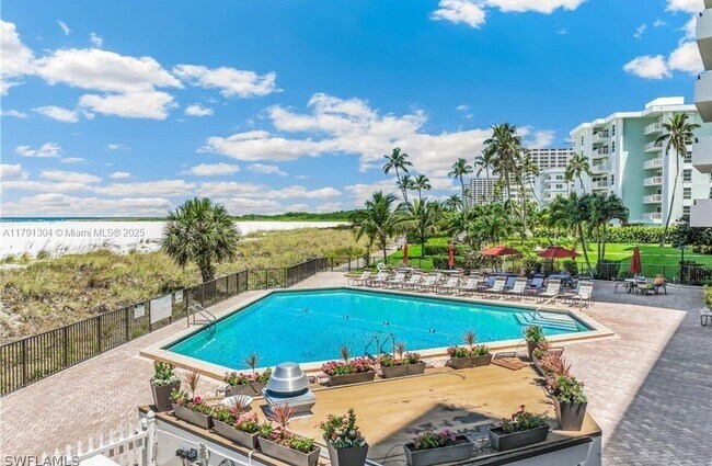 Foto del edificio - 180 Seaview Ct