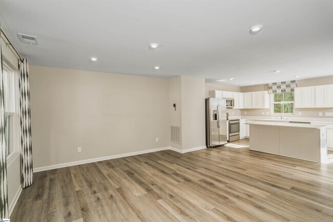 Foto del edificio - 117 Wells Station Rd