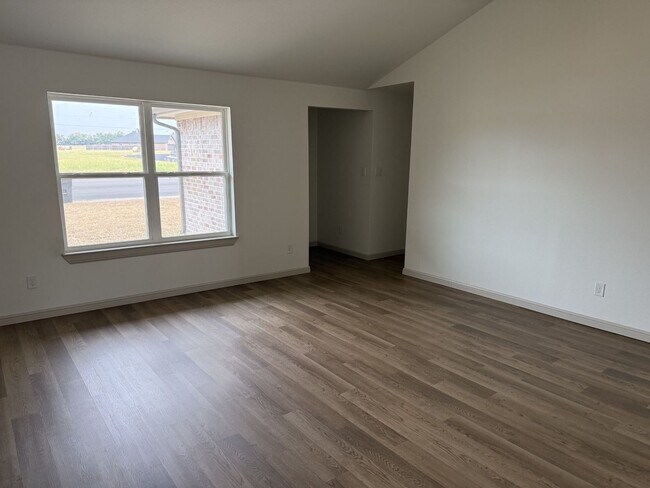 Foto del edificio - 402 N Nolan River Rd