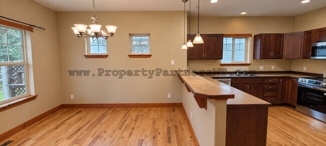 Foto del edificio - 4236 Monroe St