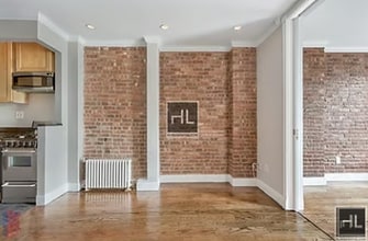 Building Photo - Tenth Avenue