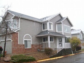 Building Photo - 8521 S Upham Way