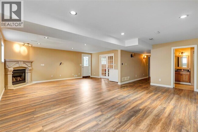 Building Photo - 80 Whelan Dr