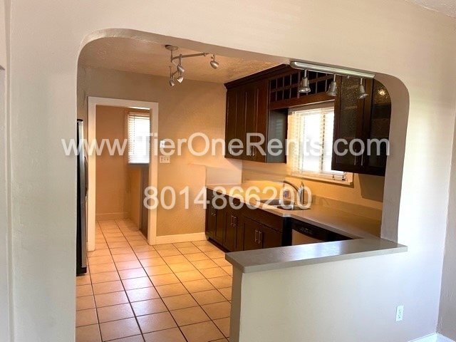 Foto del edificio - This property offers a NO DEPOSIT option a...
