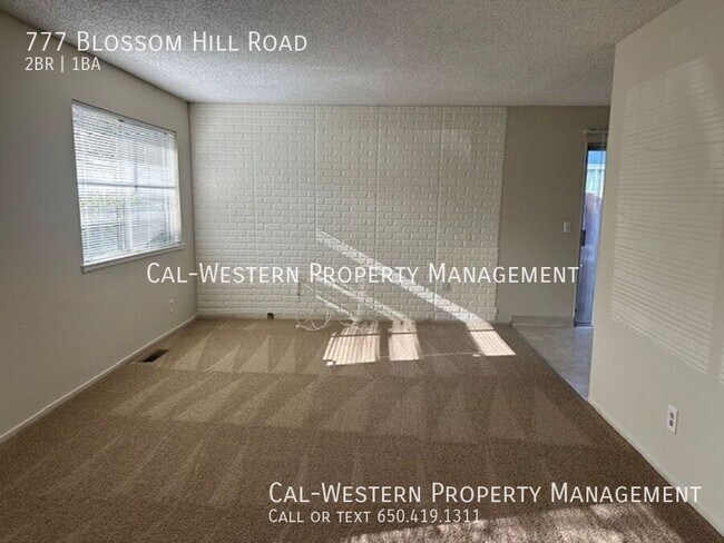 Foto del edificio - 777 Blossom Hill Rd