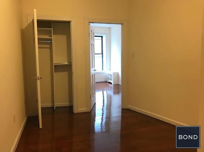 Foto del edificio - 250 W 78th St