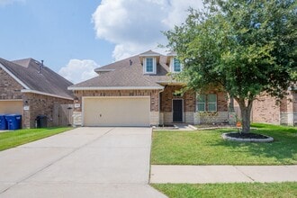Building Photo - 8311 Bay Oaks Dr