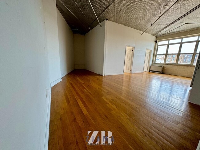 Building Photo - 1087 Flushing Ave