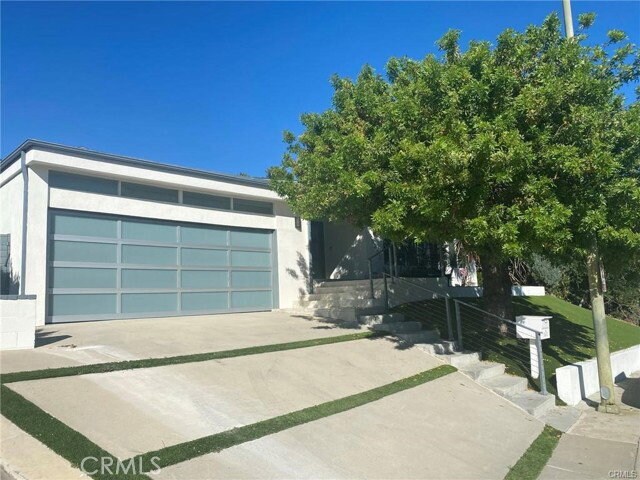 Foto del edificio - 15672 Castlewoods Dr