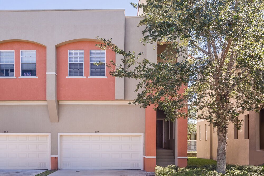 Foto principal - 6513 Quiet Pool Ct