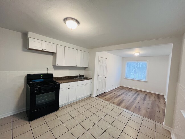 Building Photo - 4936 Hummelsheim Ave