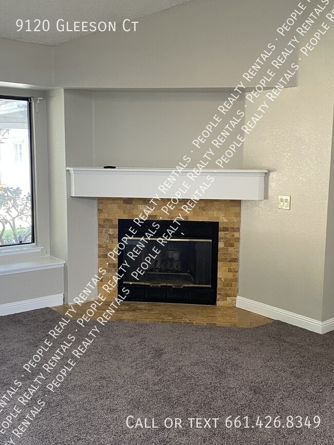 Foto del edificio - 9120 Gleeson Ct