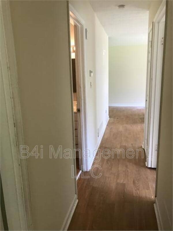 Foto del edificio - 8795 Channing Dr