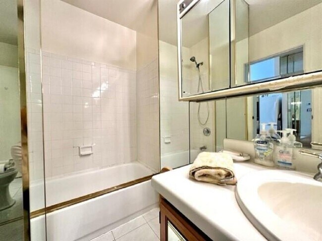 Foto del edificio - 599 Carroll St