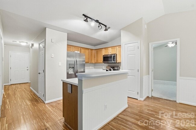 Building Photo - 2830 Black Walnut Ln