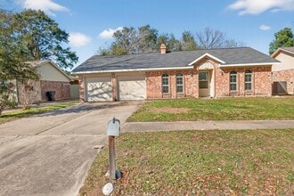 Building Photo - 406 Mistywood Dr