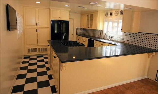 Foto del edificio - 519 S Agate St