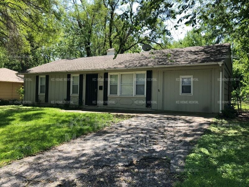 Foto principal - 8601 E 110th St
