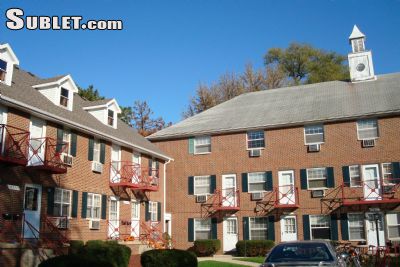 Primary Photo - 2569 University Ave