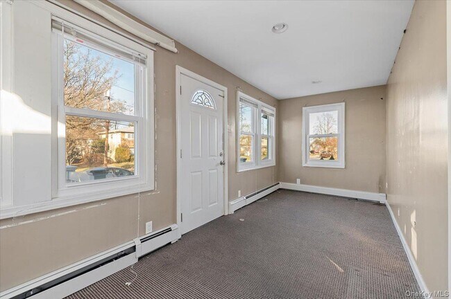 Foto del edificio - 8 Garfield Ave