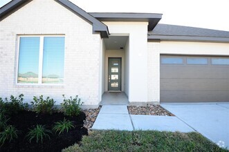 Building Photo - 22827 Castello Lakes Dr