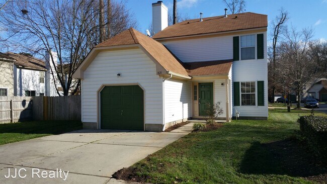 Building Photo - 3 br, 2.5 bath House - 821 Greystone Trace