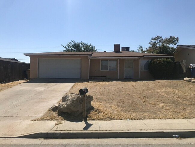 Building Photo - 2712 Valencia Dr. Cute 3Bedroom + 2Bath $1...
