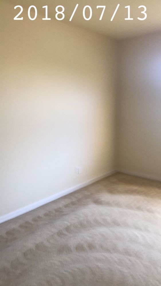 Building Photo - 1055 Venetian Dr 205