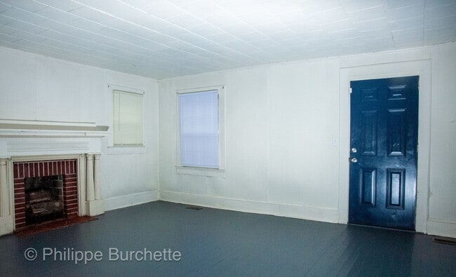 Building Photo - Affordable cozy 2 bedroom, 1-bathroom house in Warrenton, NC