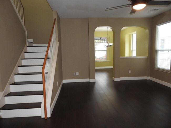 Building Photo - 5200 Hartson