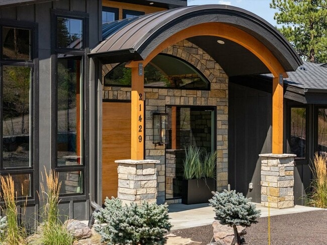 Building Photo - 21429 Trappers Trail