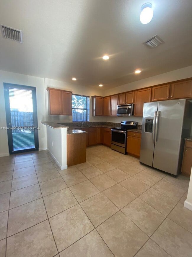 Building Photo - 17341 SW 153rd Ct