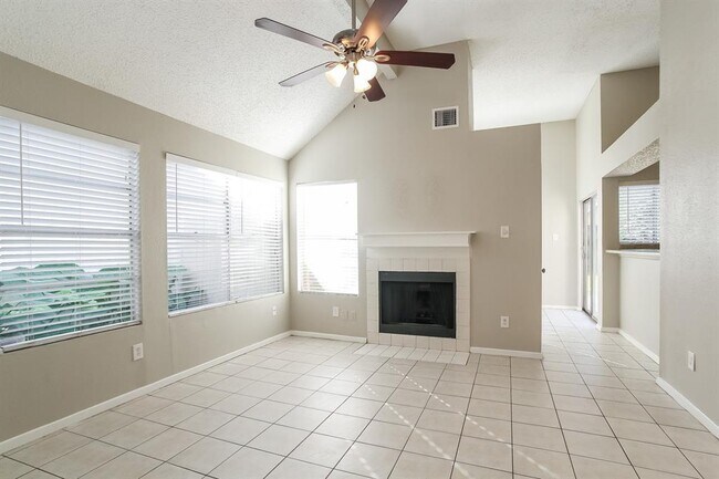 Building Photo - 11537 Springshire Dr