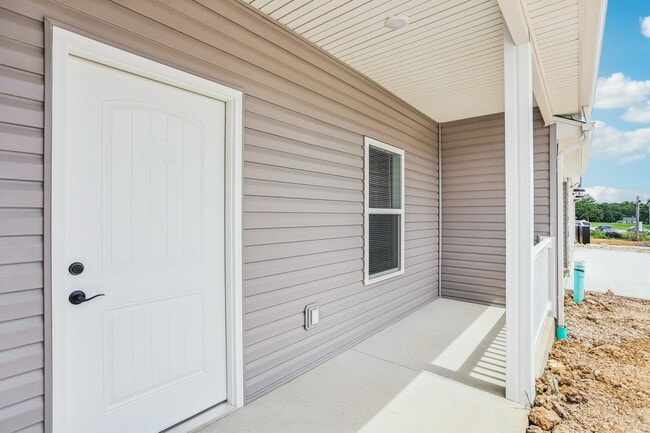 Building Photo - The Boulders at Moscow Mills Villas(BMM1)