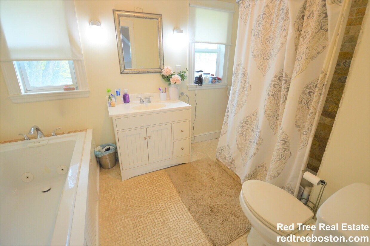 Foto principal - 14 Breck Ave