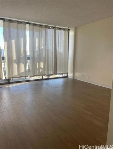 Foto del edificio - 1560 Thurston Ave