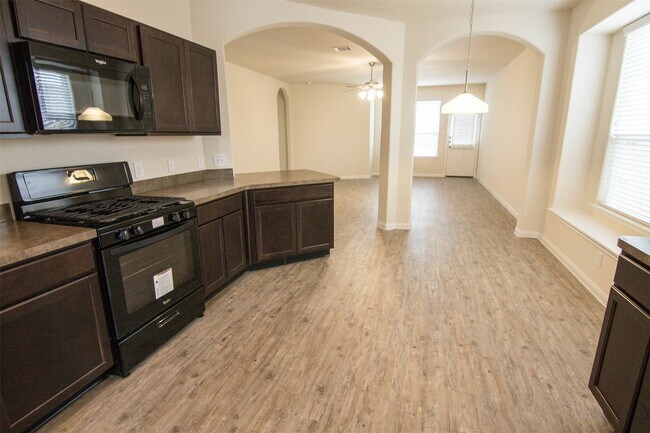 Foto del edificio - 29606 Woodsons Shore Dr