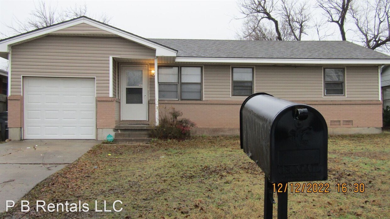 Primary Photo - 3 br, 1 bath House - 4821 NW Pollard Avenue