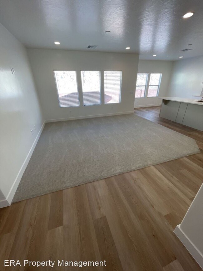 Building Photo - 3 br, 2 bath House - 2298 E Honeycomb Drive