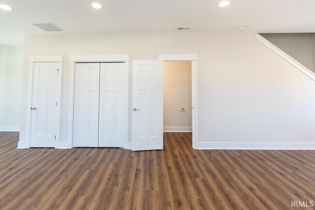 Building Photo - 8052 Sagemore Dr