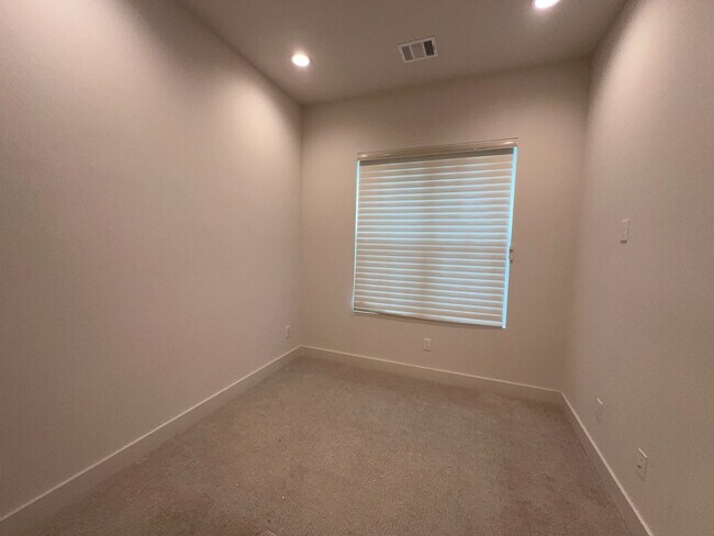 Foto del edificio - 2414 Gray St